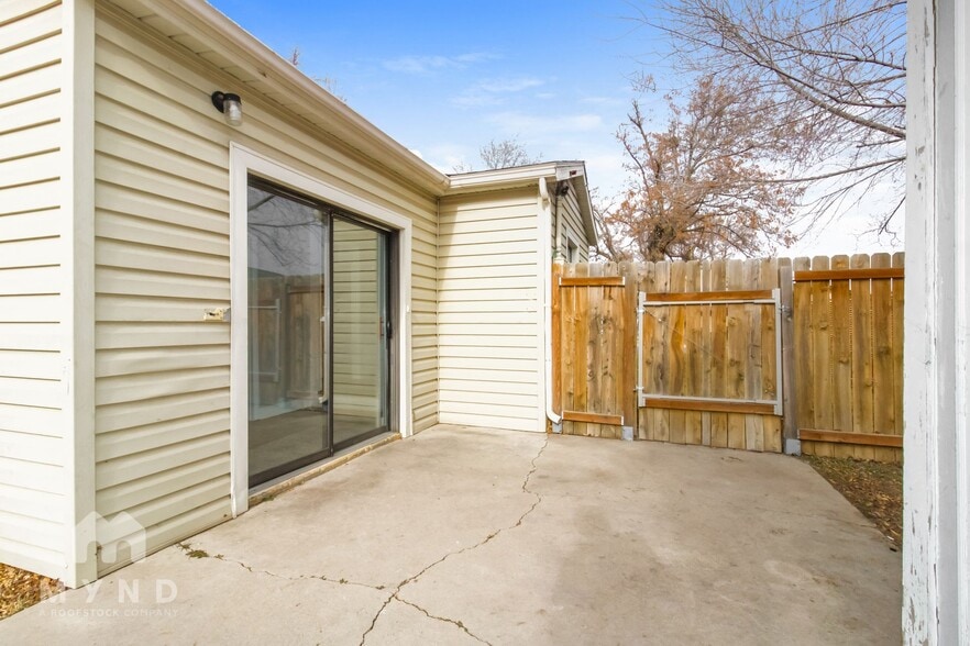 Building Photo - 5031 Alex St