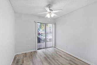 Building Photo - 2830 S Bartell Dr