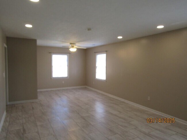 Building Photo - 1345 Dick Pond Rd