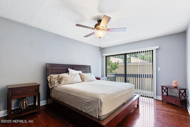 Building Photo - 5400 La Moya Ave