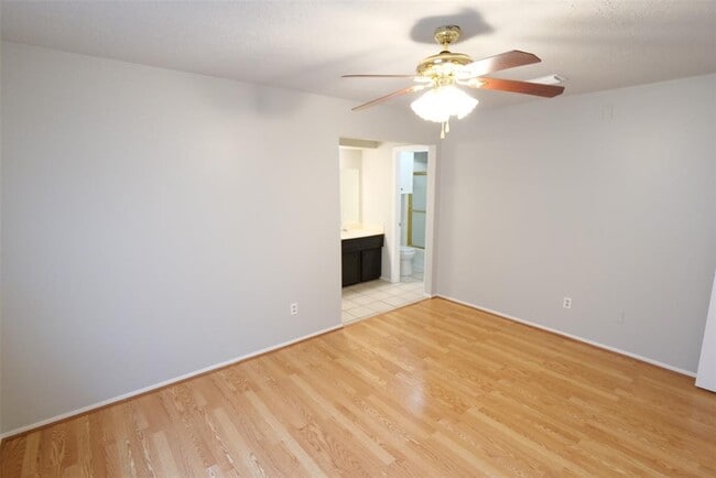 Building Photo - 13314 Ensley Wood Dr