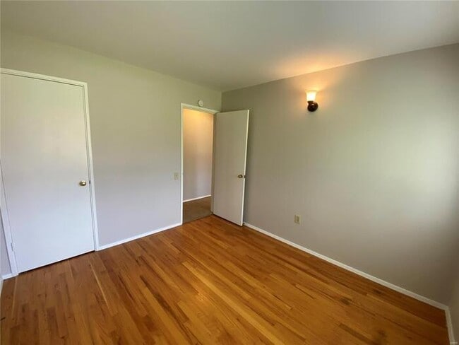 Building Photo - Fantastic 4bd/2ba home! Let yourself in!