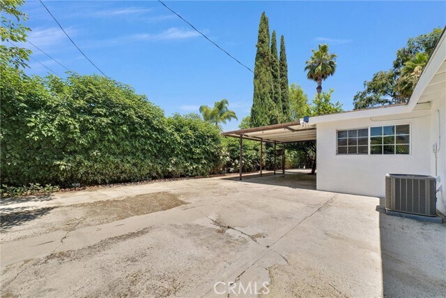Building Photo - 18515 Los Machos Dr
