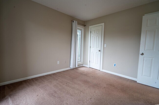 Building Photo - 4712 Cobblestone Dr