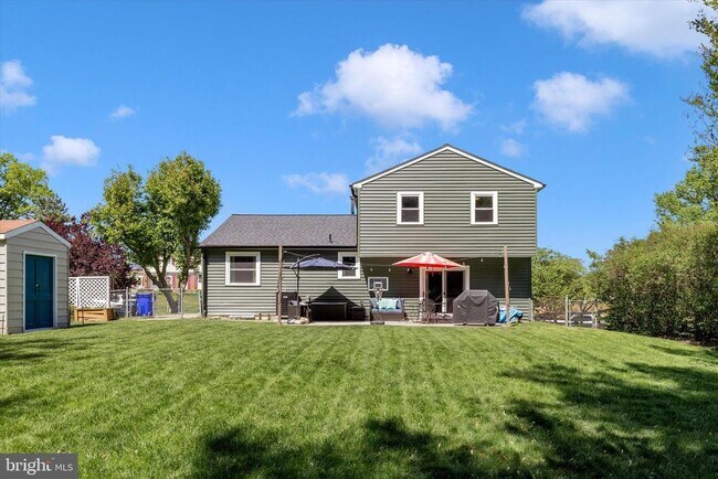 Building Photo - 3004 Peebles Ct