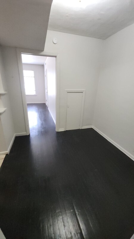 Building Photo - 519 W 23rd St