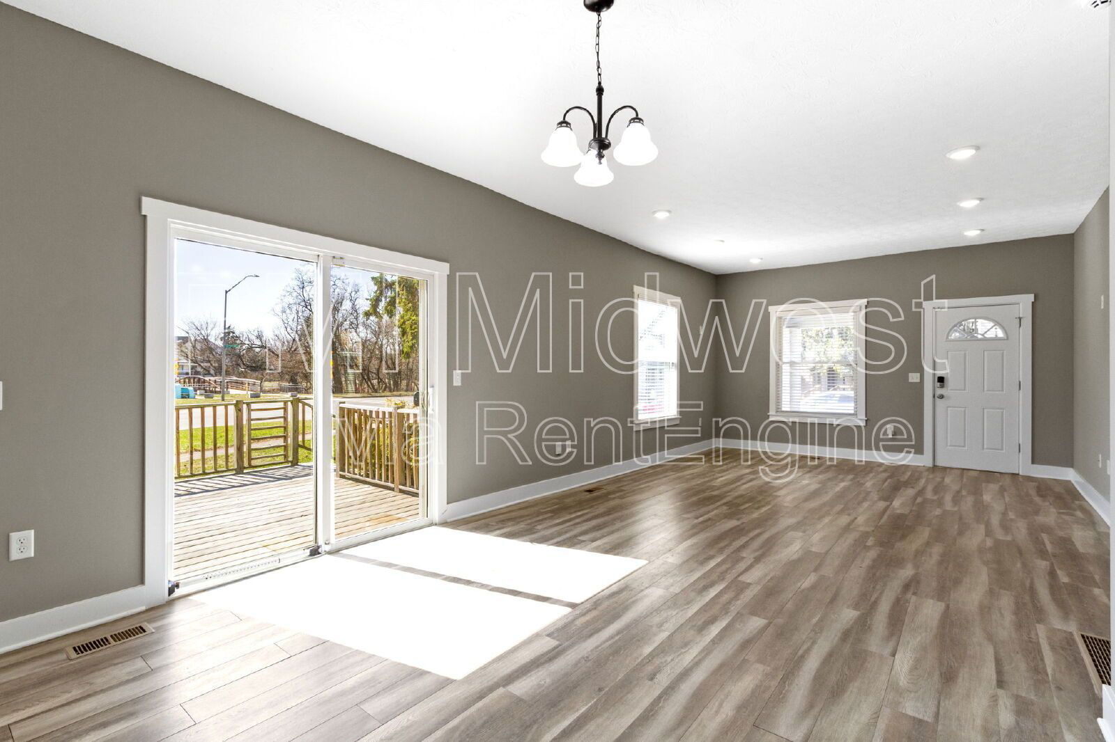 Building Photo - 1701 Barth Ave
