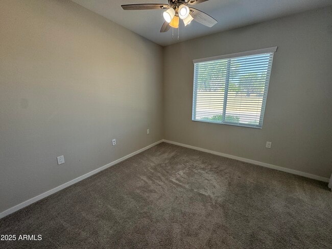 Building Photo - 775 E Furness Dr