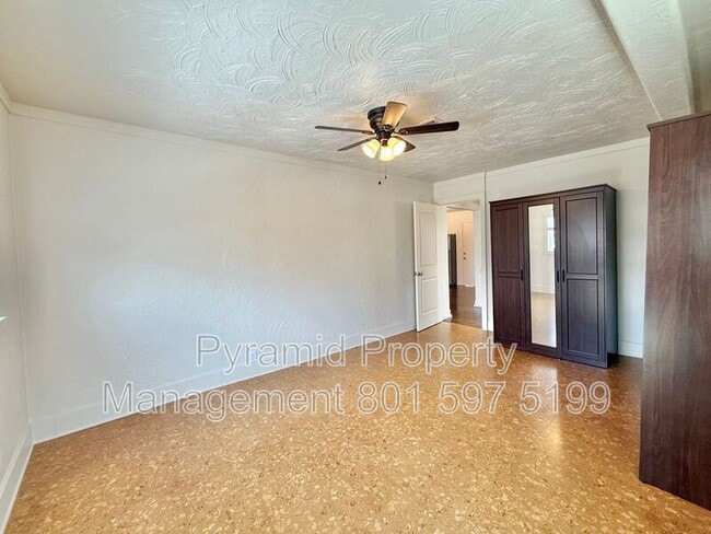 Building Photo - 729-731 W 100 S