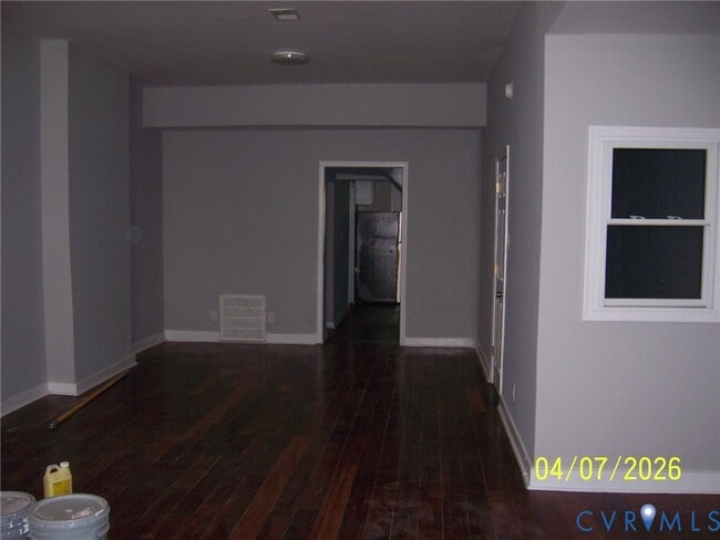 Building Photo - 505 N 1st St