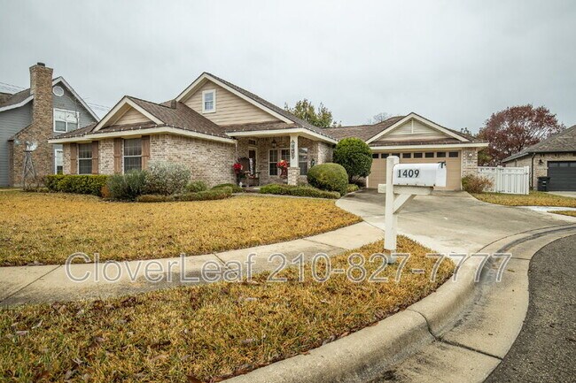 Building Photo - 1409 Azalea Ln