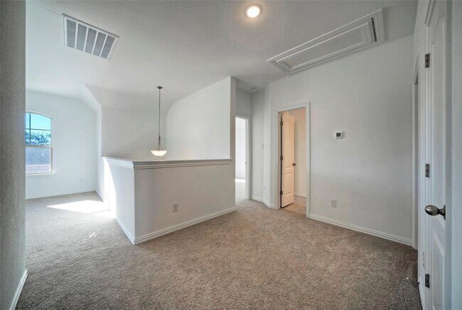 Building Photo - 2428 Demorse Dr