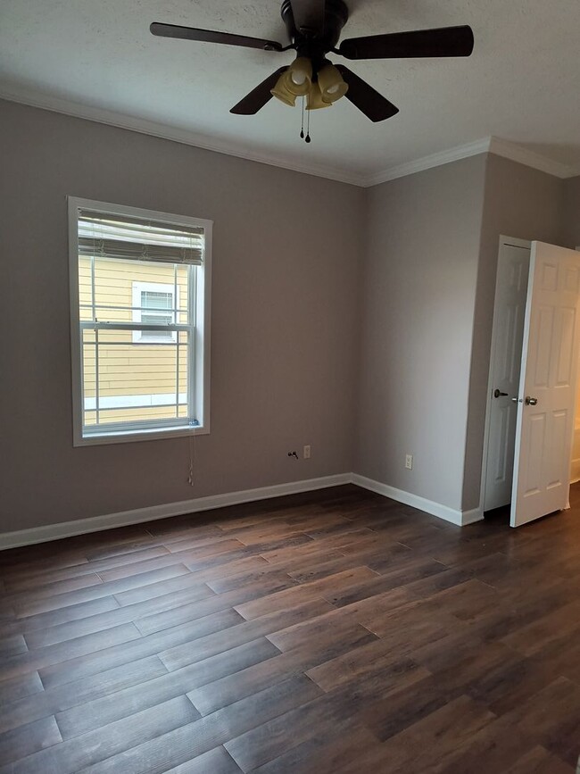 Building Photo - 3 bedroom 2 bathroom townhouse in Ocean Springs