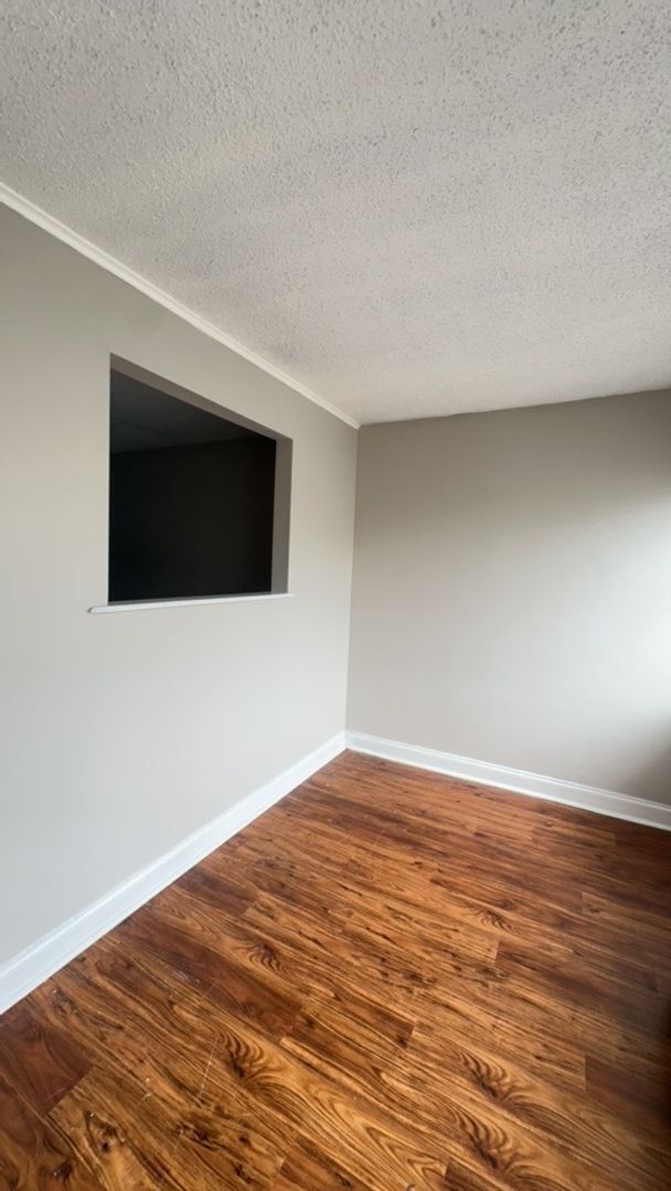 Building Photo - University Towers- 1bd/1ba Apartment Avail...