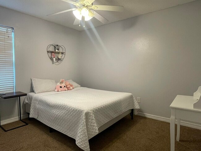 Building Photo - 2868 Soles Ln