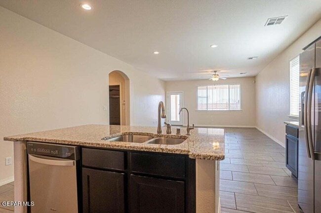 Building Photo - 4828 Ruben Soto