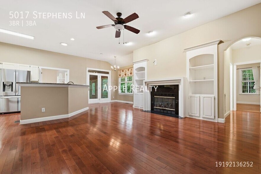 Building Photo - 5017 Stephens Ln