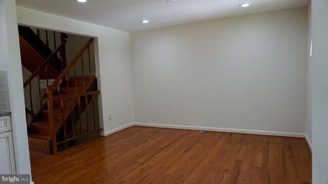 Building Photo - 8179 Curving Creek Ct