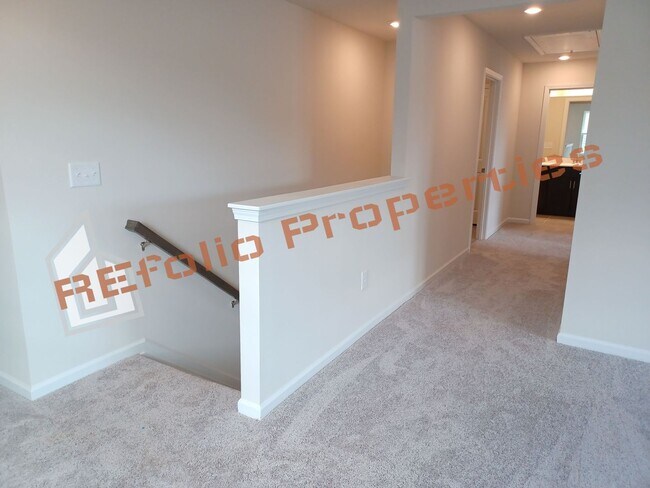 Building Photo - 7131 Stratified Ct