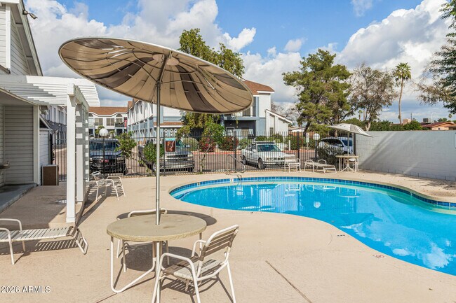 Building Photo - 8888 N 47th Ave