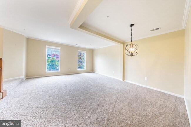 Building Photo - 1605 Potomac Greens Dr