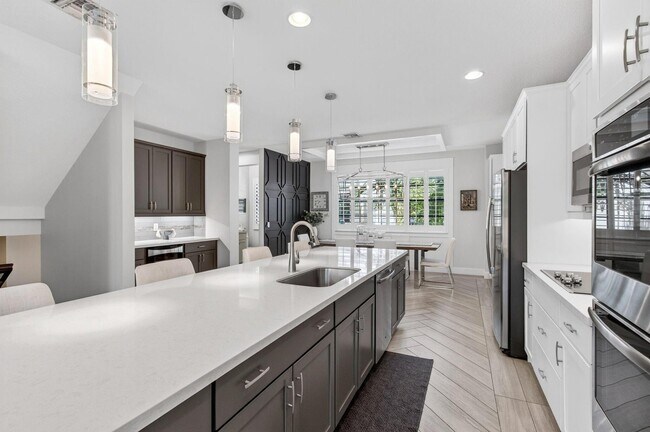 Building Photo - 622 Windward Cir S