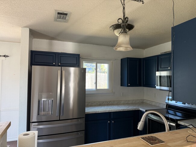 Building Photo - 4806 Silver Leaf Ct