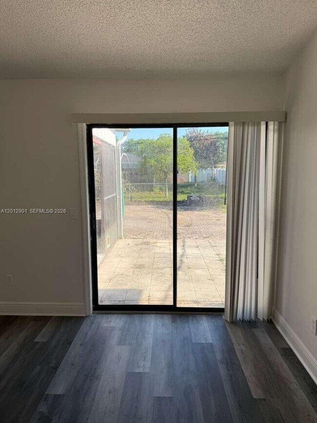 Building Photo - 7403 Winter Garden Pkwy