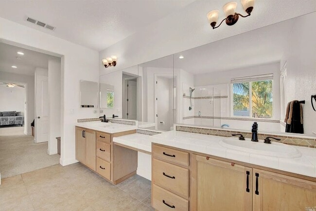 Building Photo - 107 Brighton Cir
