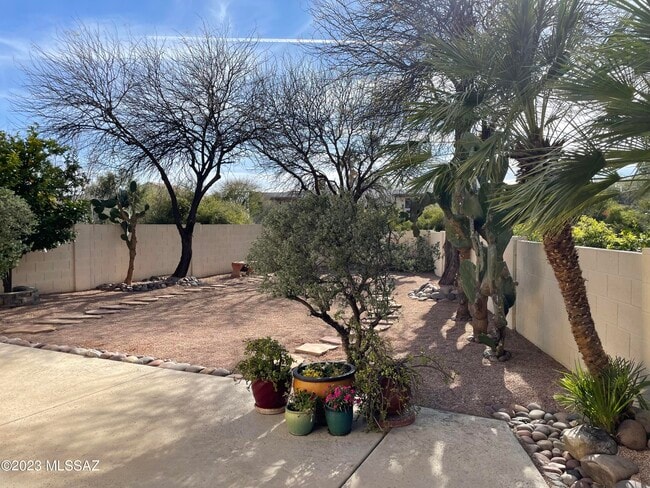 Building Photo - 11865 N Copper Butte Dr