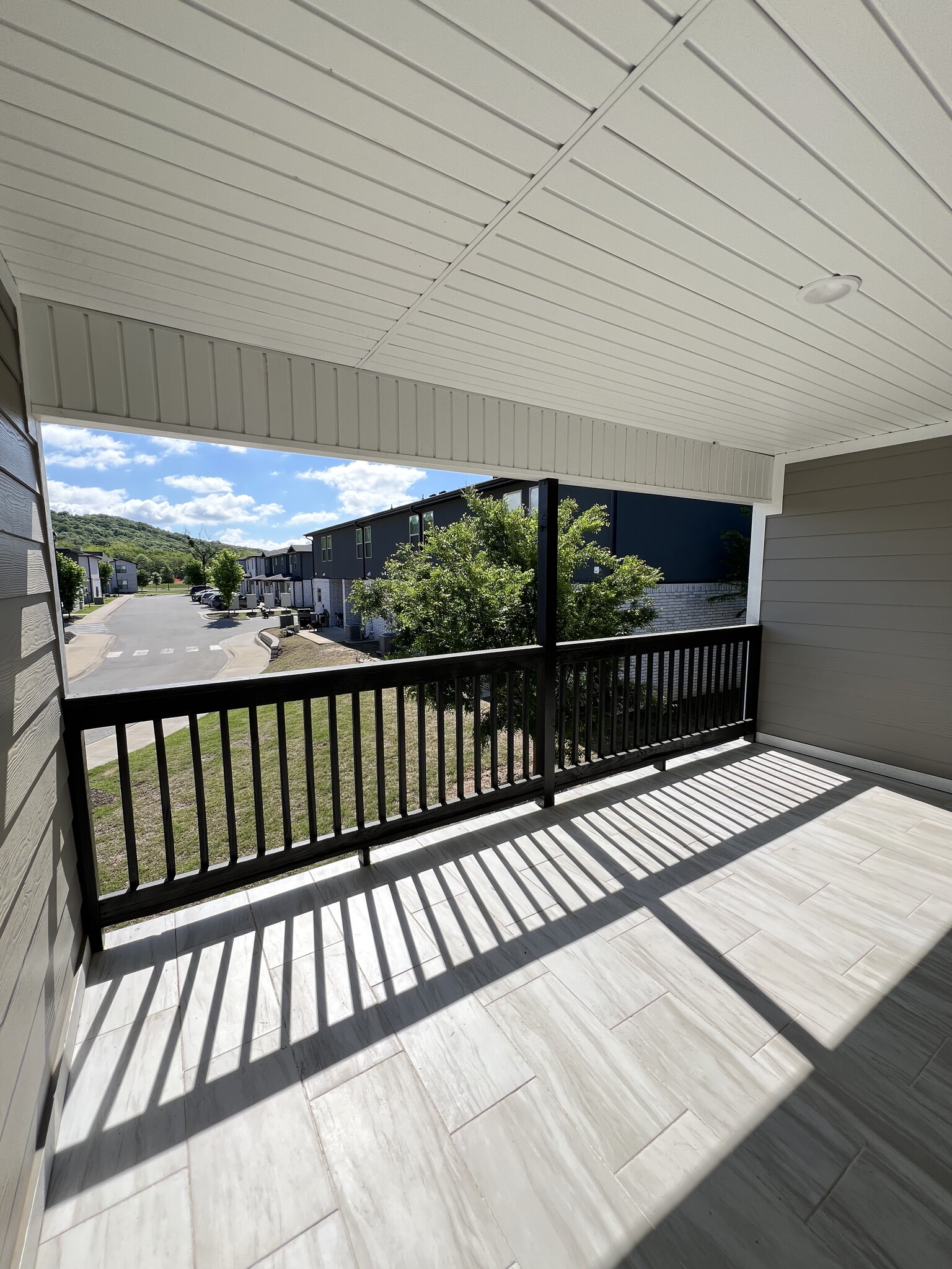 Building Photo - 1018 S Benchmark Ln