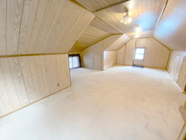 Building Photo - 529 Clarendon Ave NW