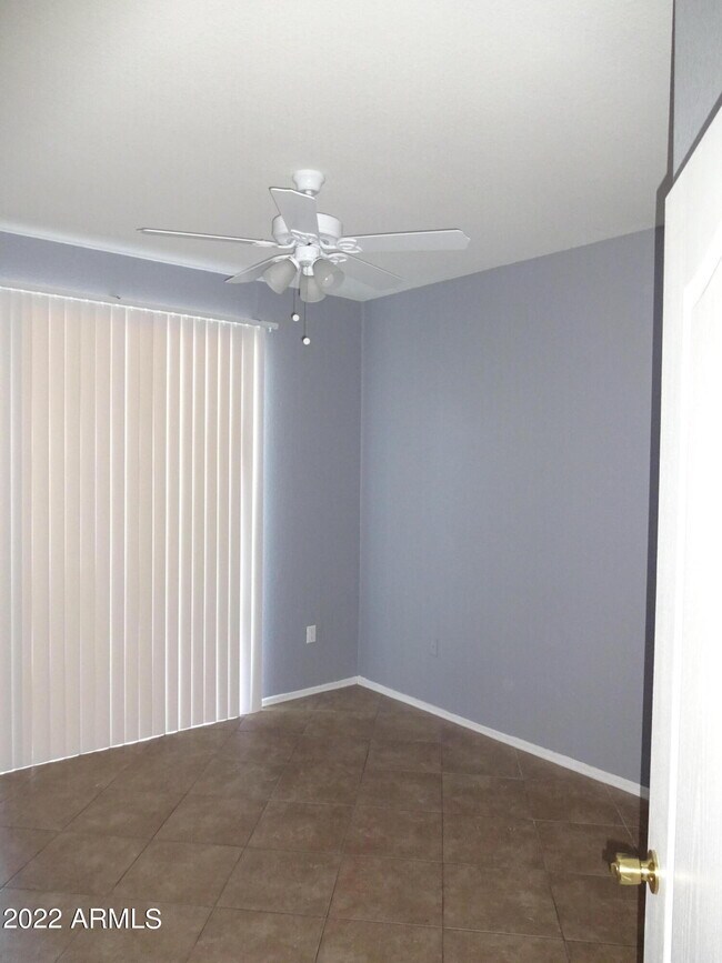 Building Photo - 2929 W Yorkshire Dr