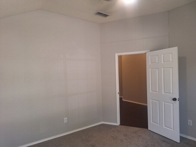 Building Photo - 3516 Paladin Pl