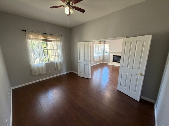 Building Photo - 3 bedroom + office | 2 bathroom | Single family home