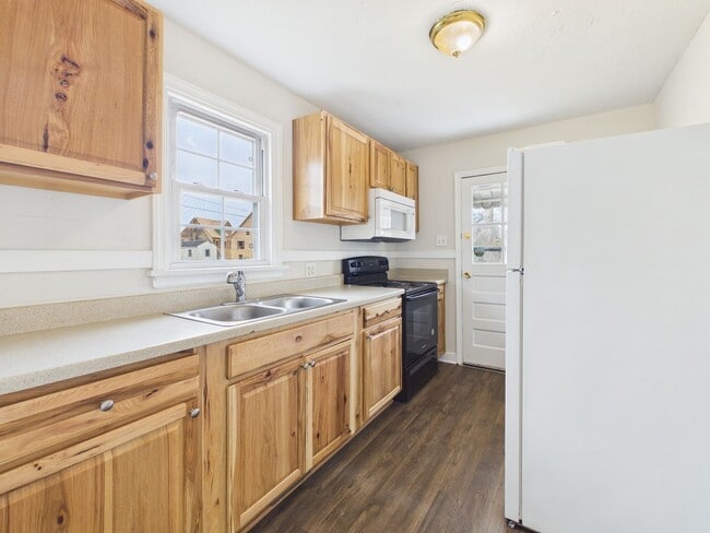 Building Photo - 2609 Harold Ave