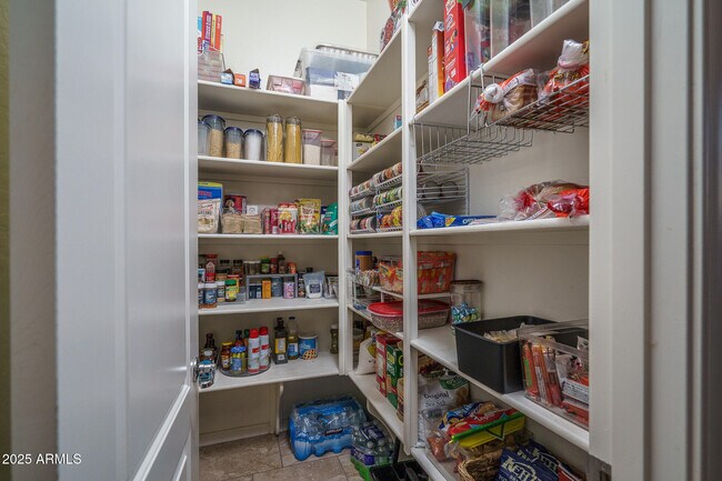 Building Photo - 14757 W Pasadena Ave