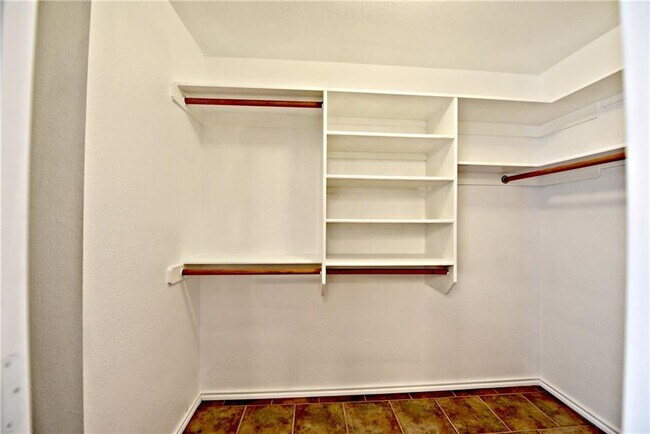 Building Photo - 8416 Alvin High Ln