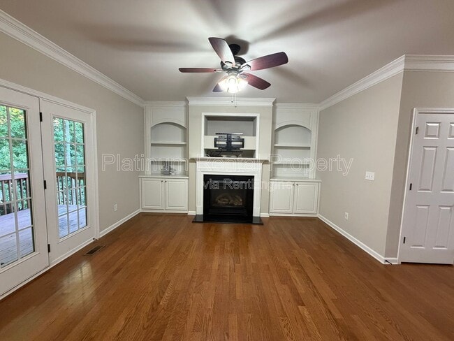 Building Photo - 12785 Doe Dr