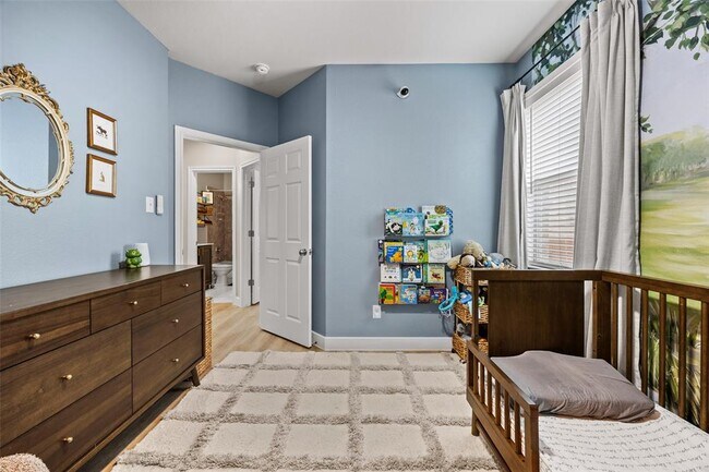 Building Photo - 2414 Powderham Ln