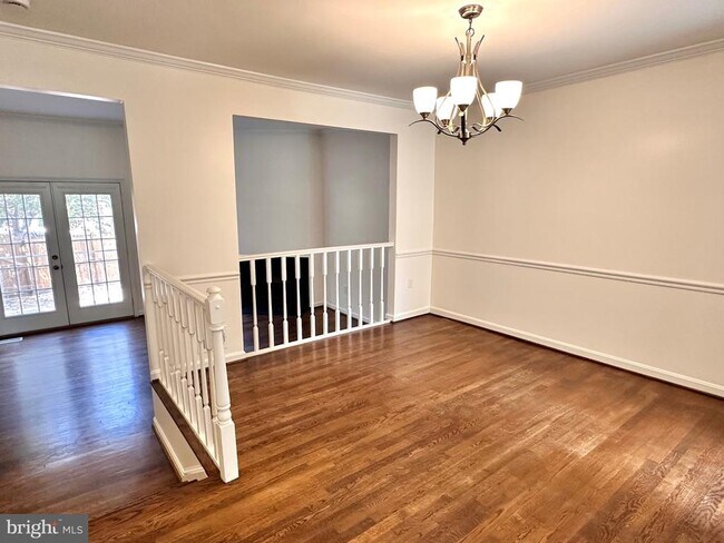 Building Photo - 915 Portner Pl