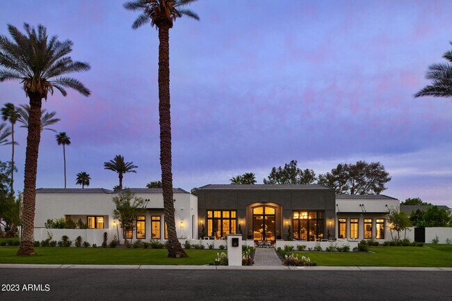Primary Photo - 5617 E Montecito Ave