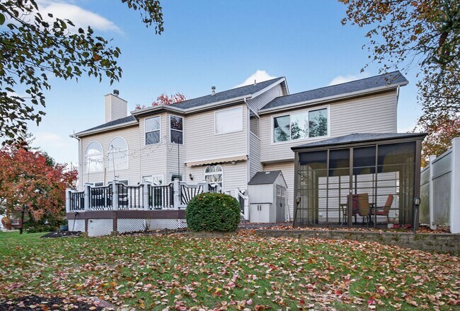 Building Photo - Stunning 4,166 Sq. Ft. Home in Westridge O...