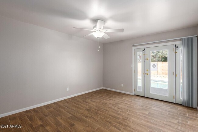 Building Photo - 5138 W Desert Cove Ave