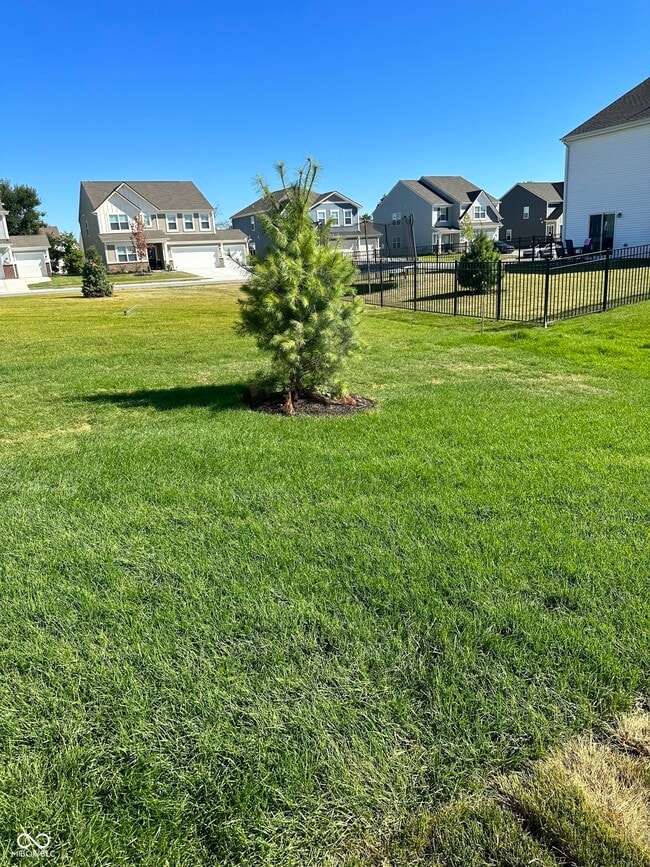 Building Photo - 8560 Tripp Rd