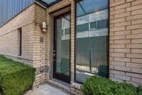 Building Photo - 4235 Holland Ave