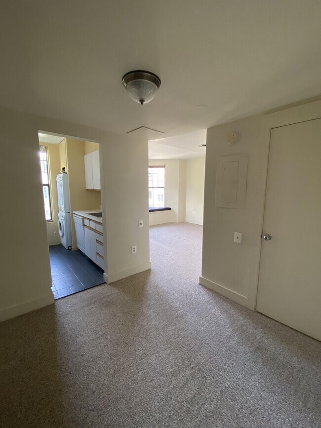 Building Photo - 1842 California St NW