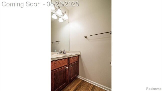 Building Photo - 2479 Somerville Dr