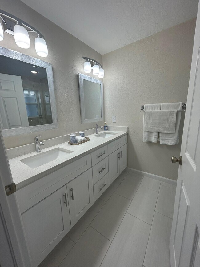 Building Photo - 1140 Staghorn St