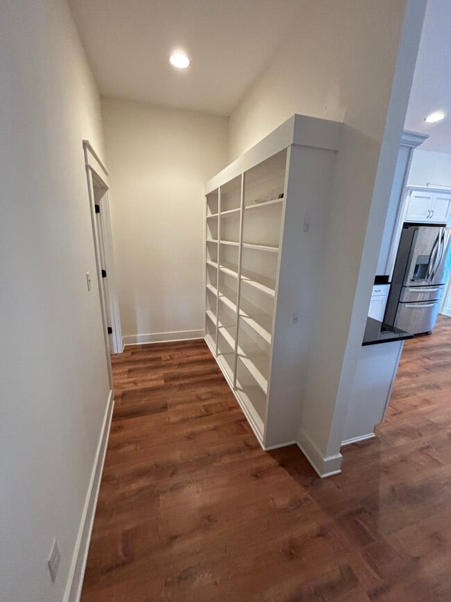 Hall Pantry - 955 Malone Rd S